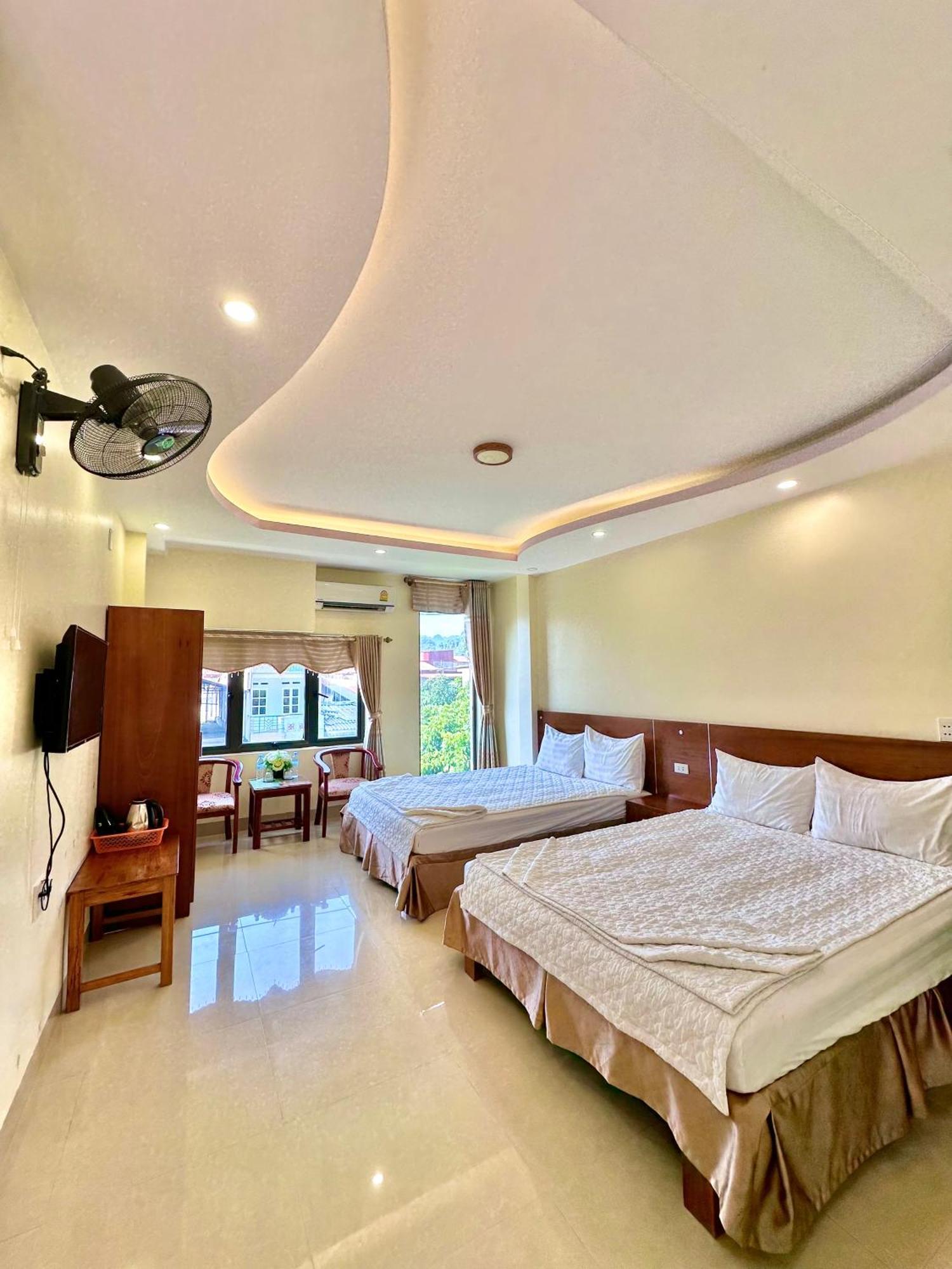 Tam Giac Mach Hotel Ha Giang Exterior foto